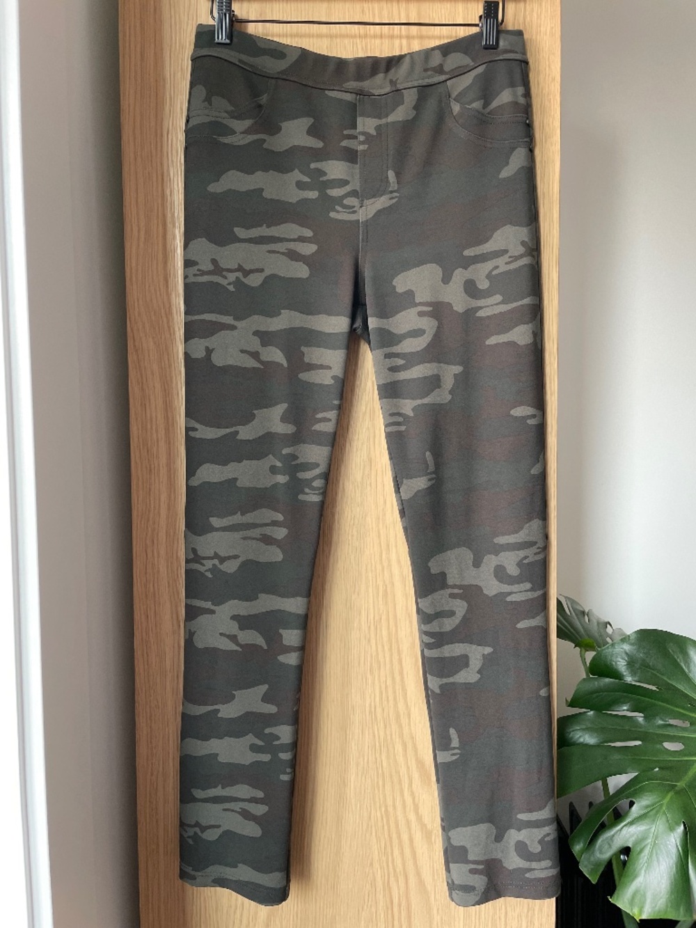 Sanctuary x Anthropologie Grease Leggings Camo - Size L
